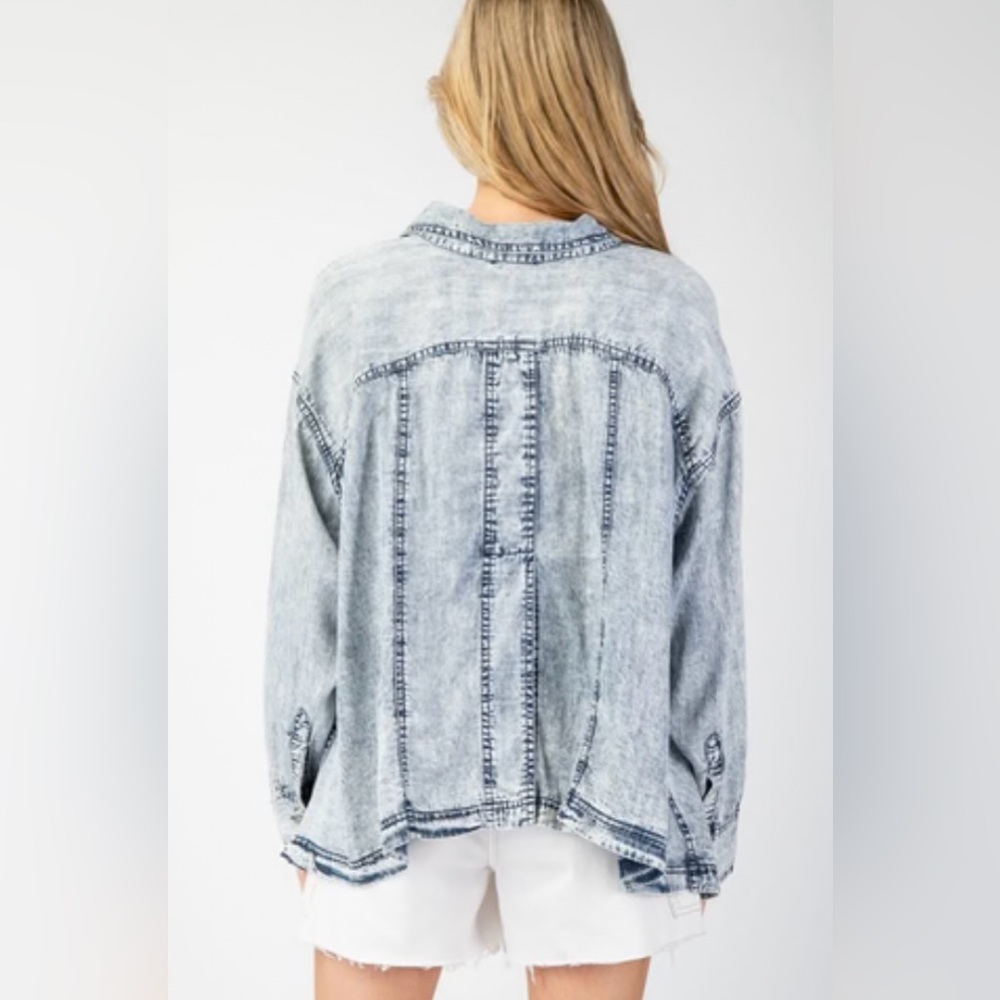 We The Free by Free People | Oversized Acid Wash Denim Button Up Top | Sz Large - Picture 3 of 10